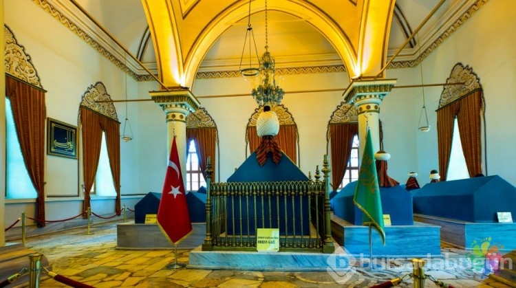 Bursa'da gezilecek yerler: Orhan Gazi Türbesi 