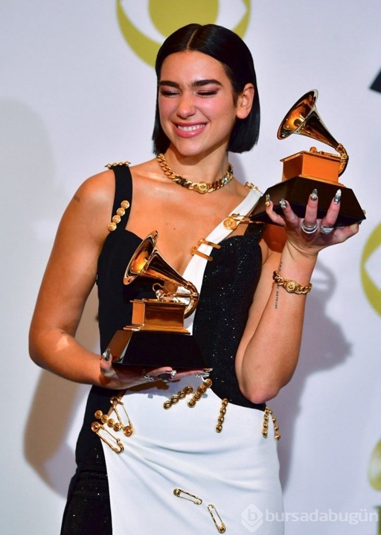 Dua Lipa'dan 27. yaşına özel 27 poz 