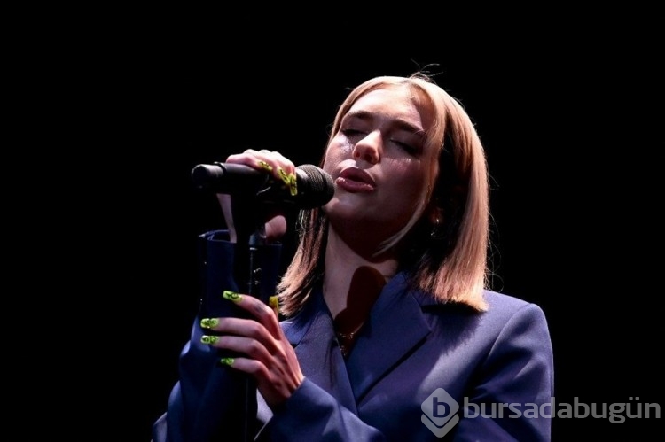 Dua Lipa'dan 27. yaşına özel 27 poz 