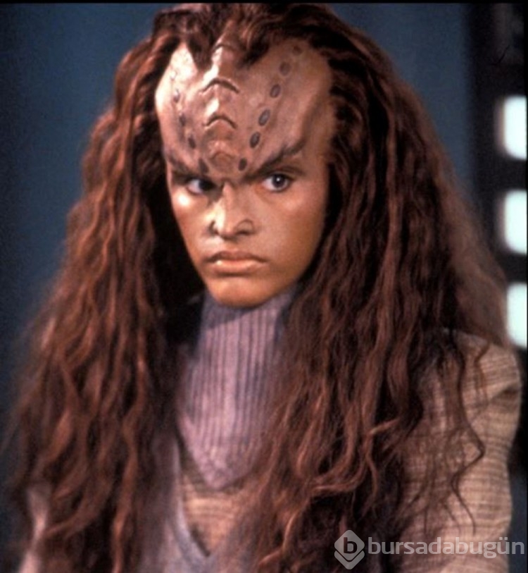 Havuz başında uyuyakaldı, Star Trek karakterine benzetildi