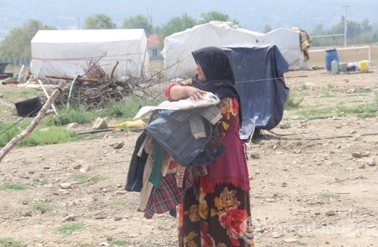 Bursa'ya çalışmak için gelen mevsimlik işçilerin zorlu hayat hik&acirc;yeleri (ÖZEL HABER) 