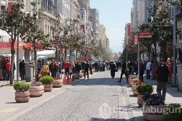 Herkes memleketinde yaşasaydı Türkiye'nin en kalabalık ili hangisi olurdu? 