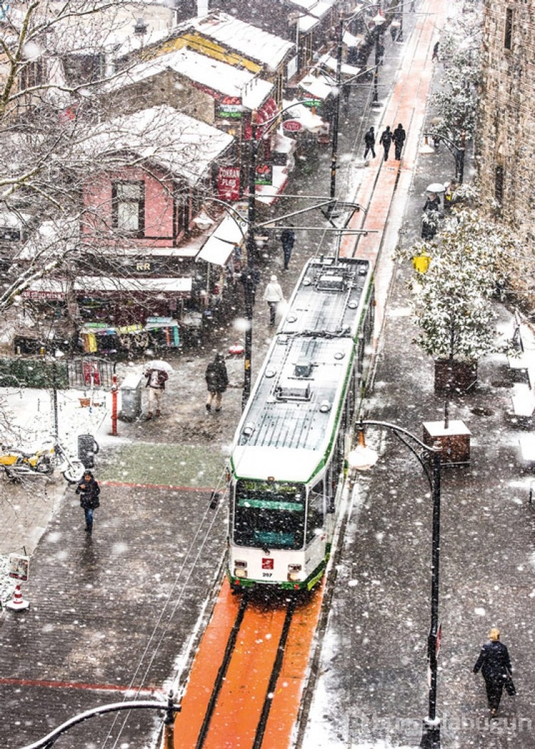 Bursa'da gezilecek yerler: Cumhuriyet Caddesi