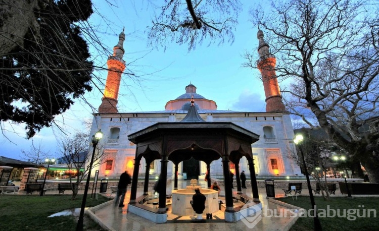 Bursa'da Gezilecek Yerler: Yeşil Camii ve Yeşil Türbe