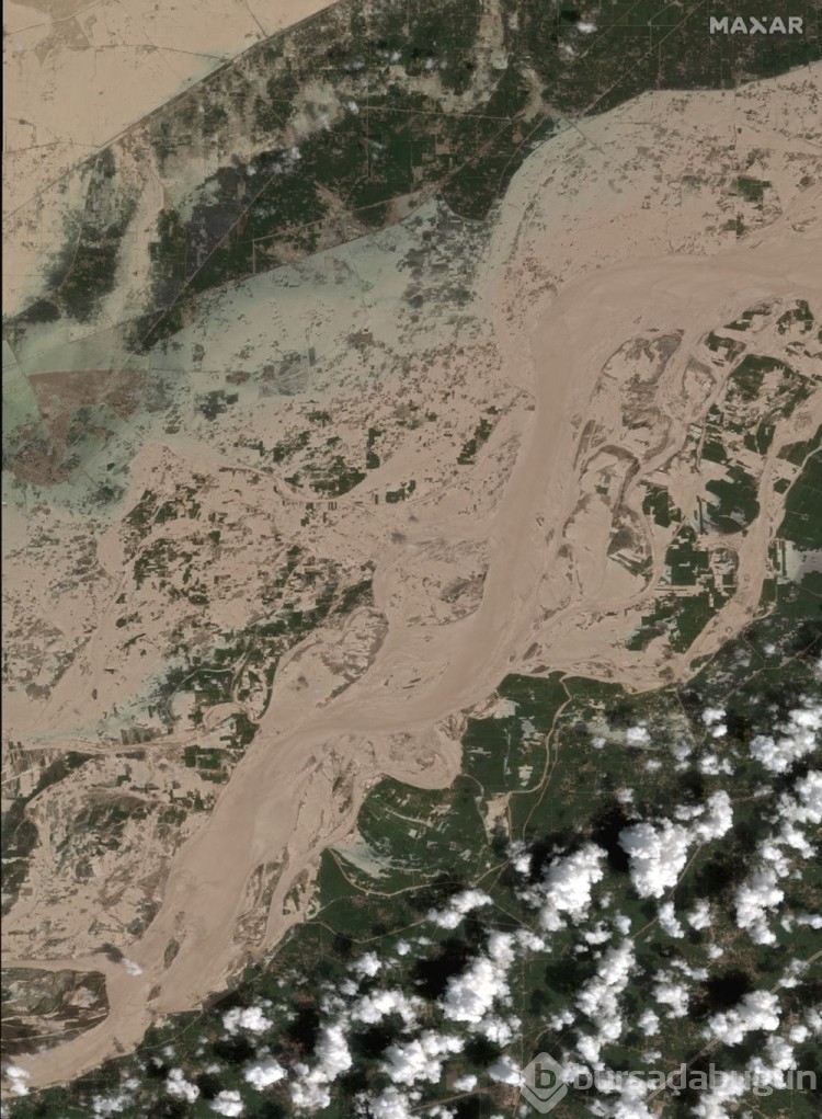 NASA paylaştı: Pakistan'daki sel ülkede 100 km çapında bir göl oluşturdu
