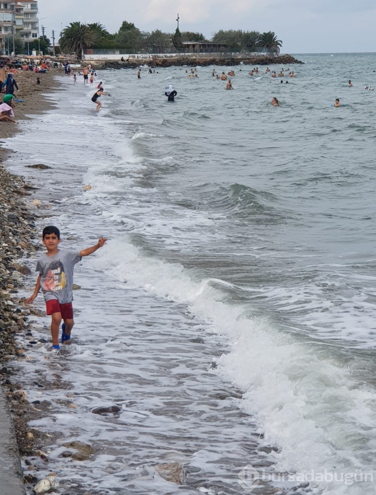 Mudanya ve Güzelyalı sahilleri boşalıyor