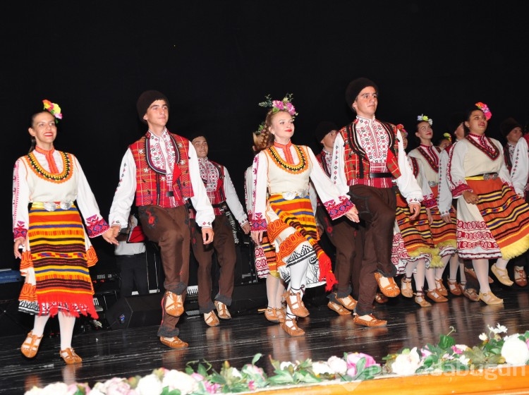 RUMELİFEST'e renkli gala