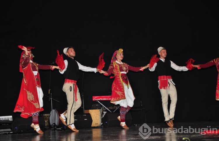 RUMELİFEST'e renkli gala