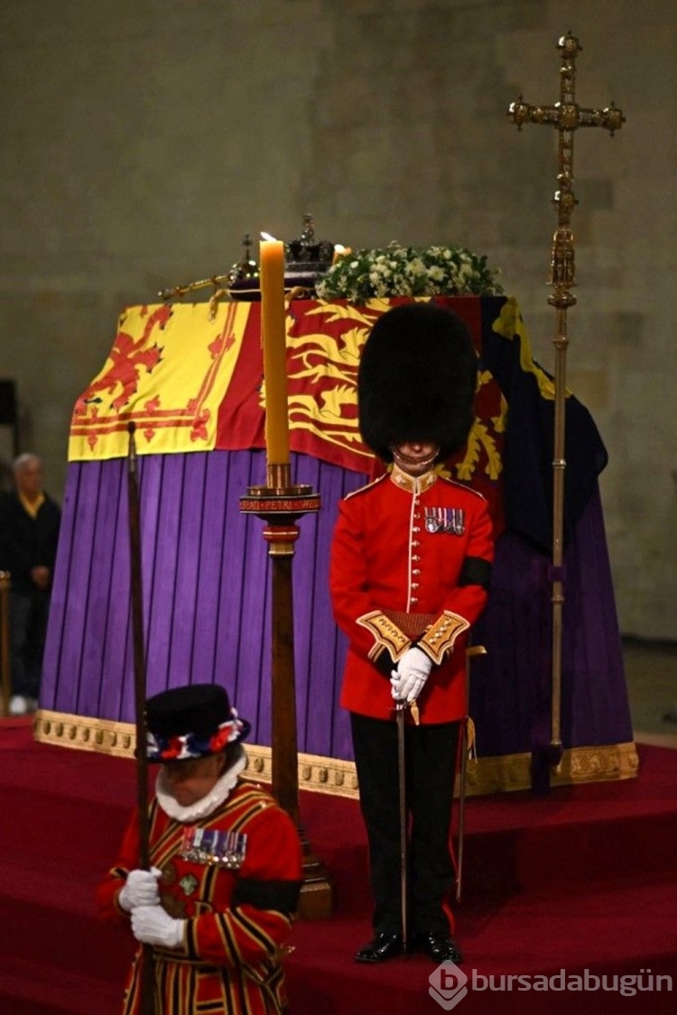 Kraliçe Elizabeth'in tabutundaki sırlar