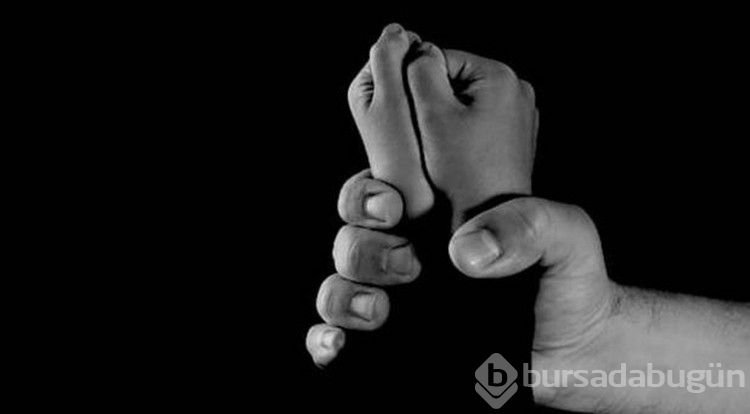 Ünlü şarkıcı çocuk istismarından suçlu bulundu