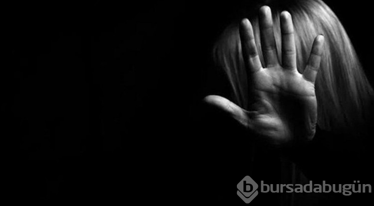 Ünlü şarkıcı çocuk istismarından suçlu bulundu