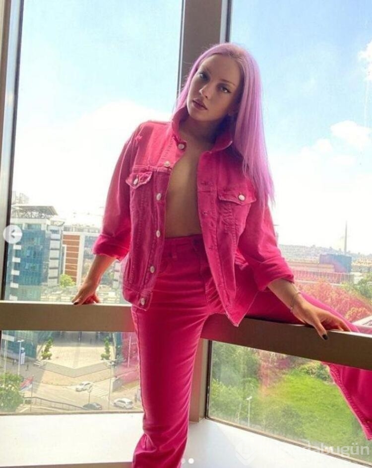 Ece Seçkin aşkını haykırdı