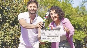 Ahmet Kural ve Ecem Erkek yeni filmleri için şarkı söyledi
