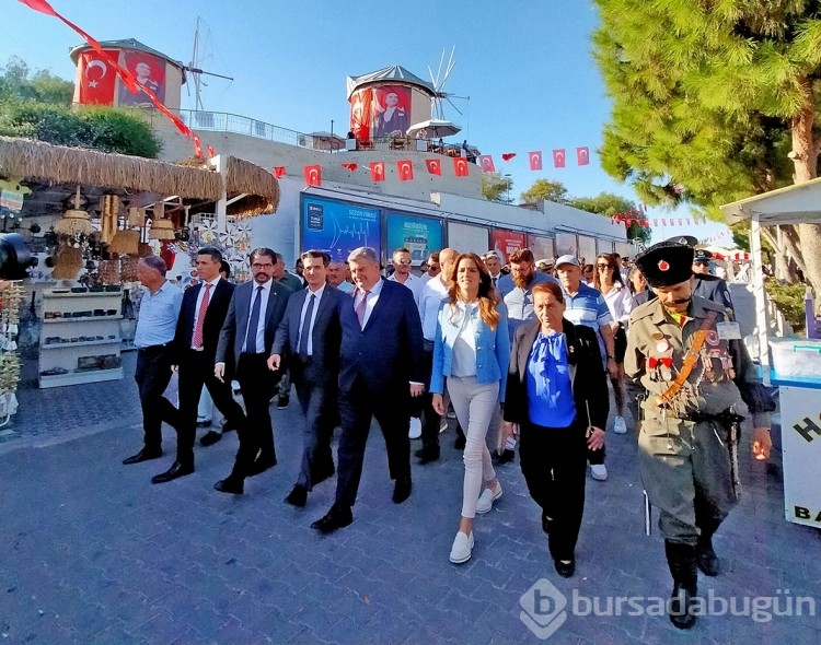 Çeşme'nin kurtuluşunun 100. yılı kutlandı
