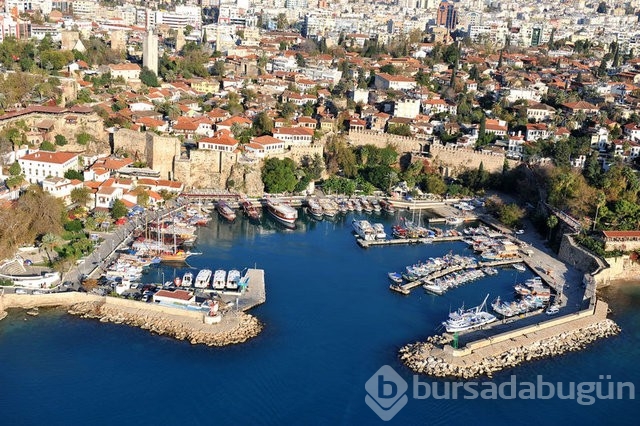 Türkiye'de en çok konutu hangi ülke vatandaşları alıyor?