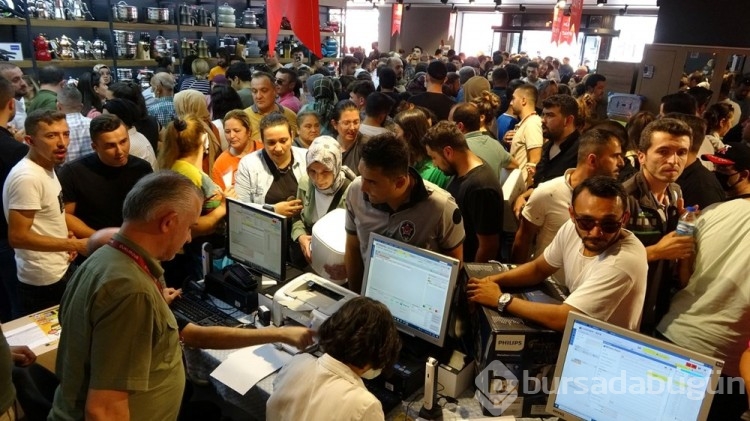 İndirimli telefon için silahlı tehdit 