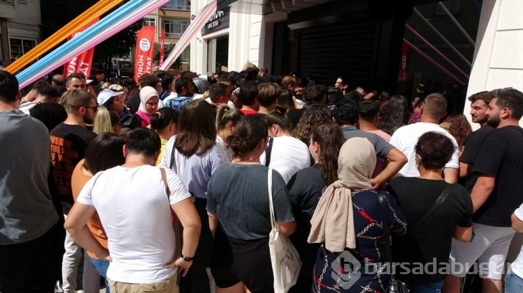 İndirimli telefon için silahlı tehdit 
