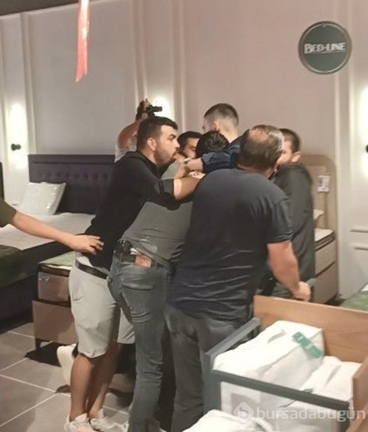 İndirimli telefon için silahlı tehdit 