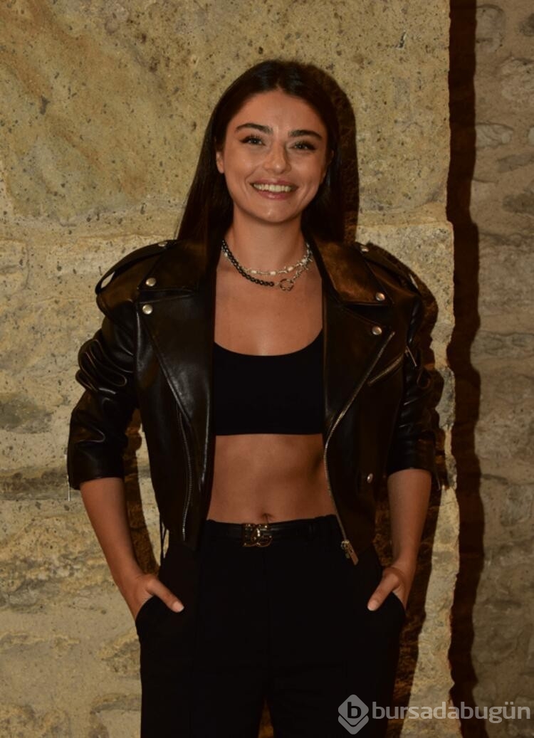 Ayça Ayşin Turan'ın A'dan Z'ye siyah kombini
