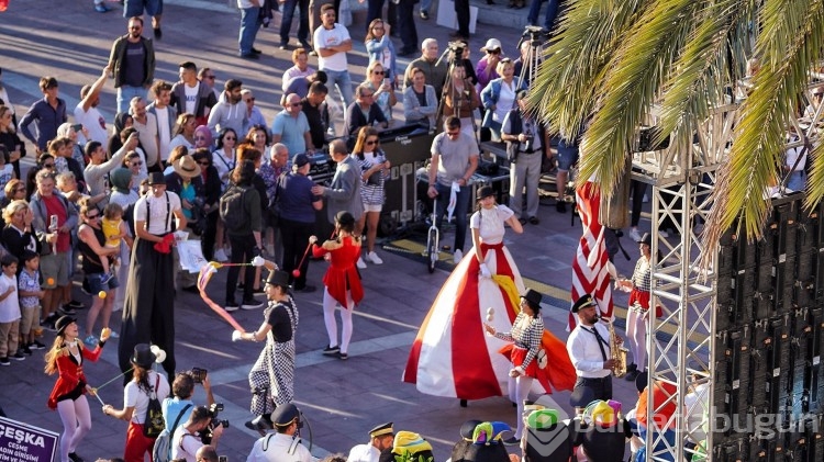 Çeşme Festivali coşkuyla başladı