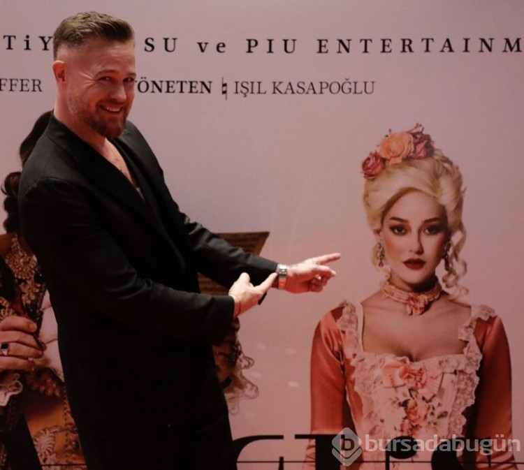 "Amadeus"un ilk oyununa ünlü yağmuru
