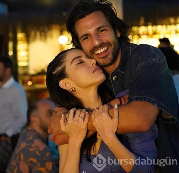 Özge Gürel ve Serkan Çayoğlu'nun hayranlarından duygulandıran sürpriz
