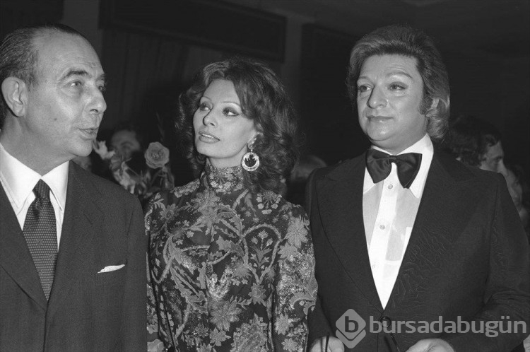 Zeki Müren vefatının 26. yılında anılıyor