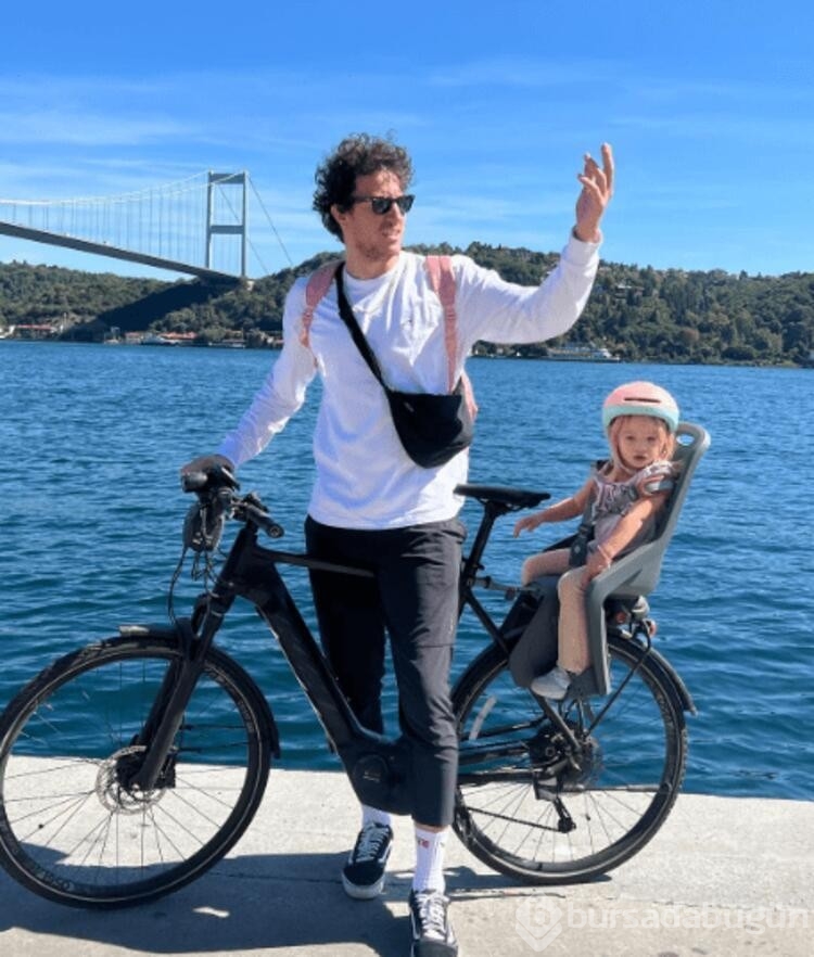 Müge Boz ve ailesi bisiklet turunda
