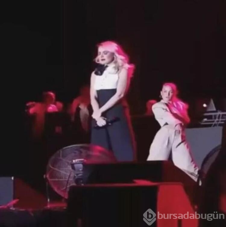  Hadise'yi hayranları sakinleştirdi
