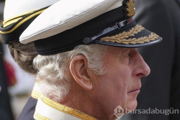 Buckingham Sarayı kraliyeti anlatan dizi için harekete geçti
