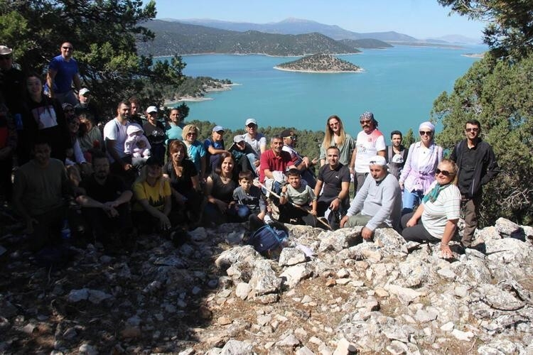 Hacıakif Adası doğa tutkunlarının ilgi odağı oldu
