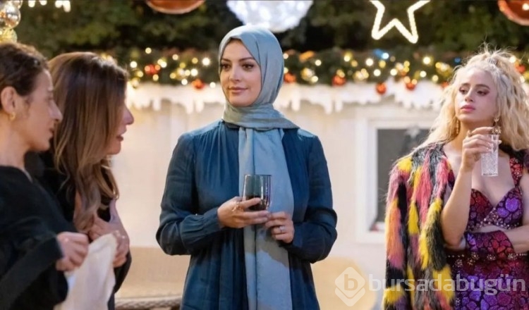 İrem Sak, başörtüsü taktı
