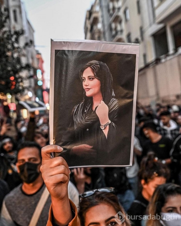 Angelina Jolie Pakistan'dan bildirdi