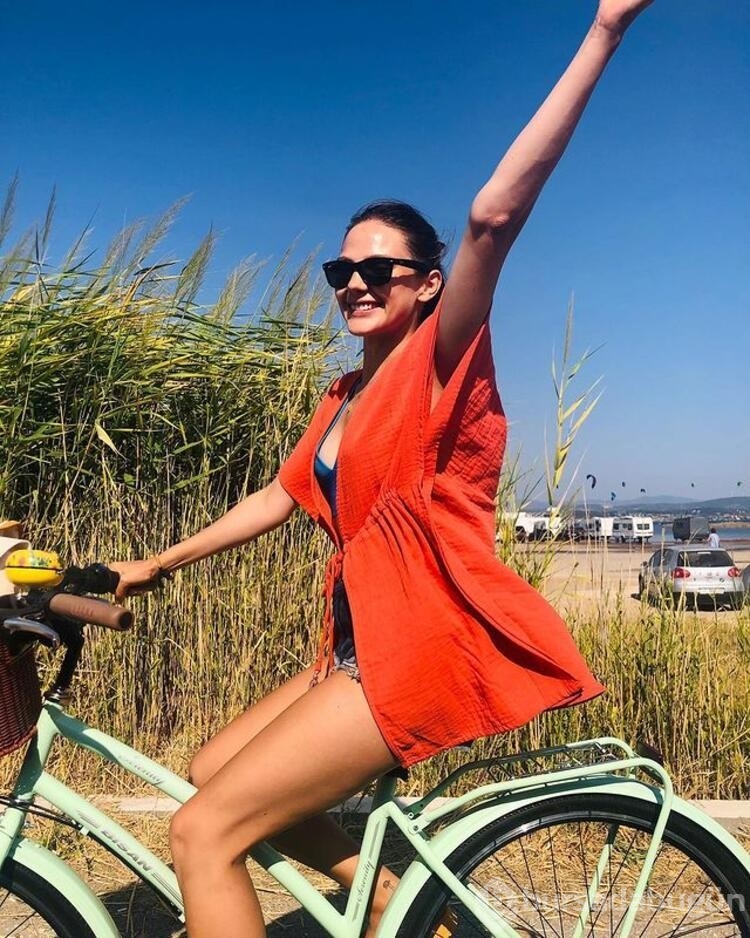 Alina Boz, Umut Evirgen'den rahatsız oldu!