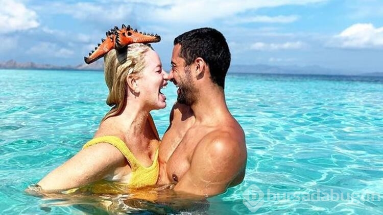Sergio Carrallo ve Caroline Stanbury birbirlerini öpmeye doyamadı
