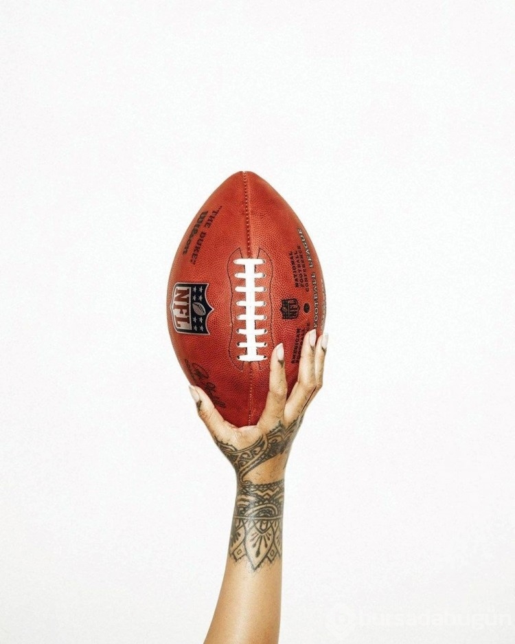 Rihanna'dan Super Bowl yorumu