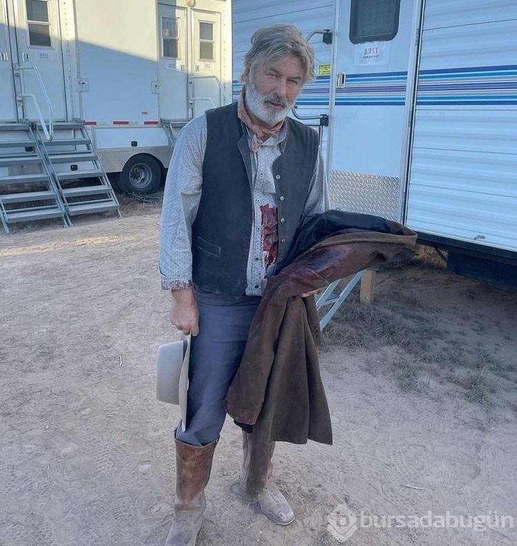 Alec Baldwin'in kazayla katil olduğu filmin çekimleri devam edecek
