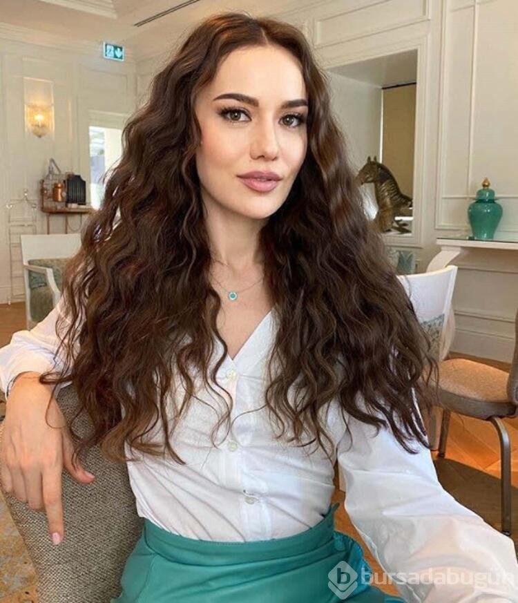 Fahriye Evcen'den hamilelik pozu