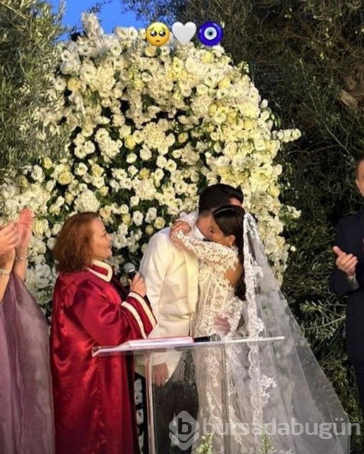 Nükhet Duru'dan Sibel Can'a: Sen büyüdün de kayınvalide mi oldun?
