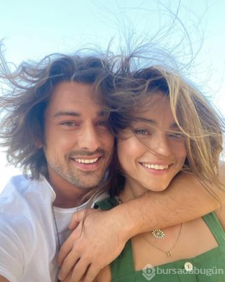 Ayça Ayşin Turan ve Alp Navruz'un reklam barışı
