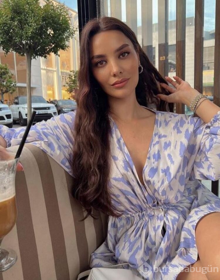 Makyajsız görüntülenen Hazal Filiz Küçükköse gündem oldu