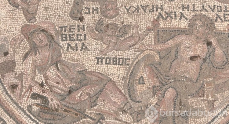 Suriye'de 1600 yıllık Roma mozaiği bulundu