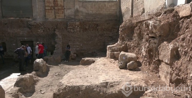 Suriye'de 1600 yıllık Roma mozaiği bulundu
