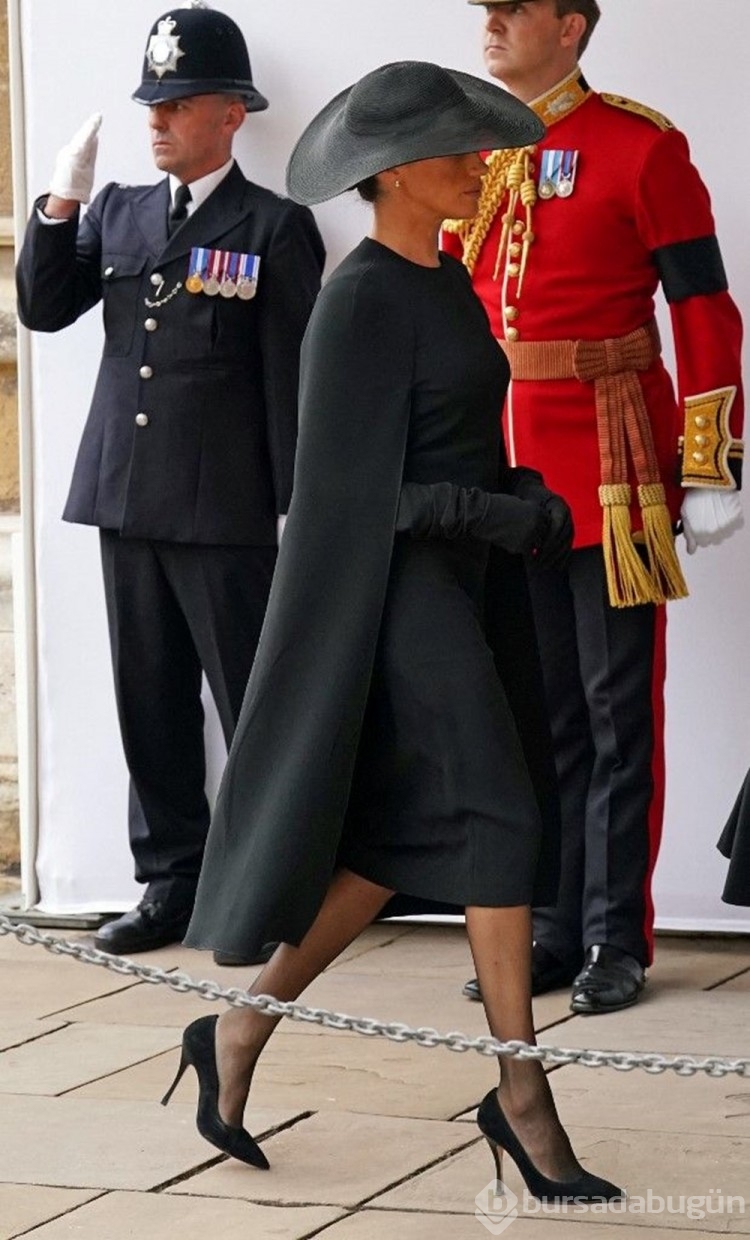 Meghan Markle eski günlerini anlattı: Takma kirpik sırasına girerdik