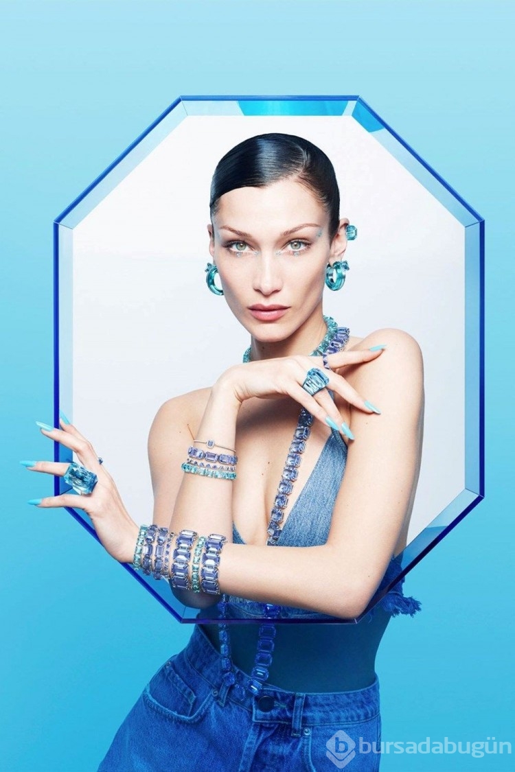 Bella Hadid mücevher koleksiyonu için kamera karşısında