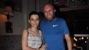 Çetin Altay boşanıyor