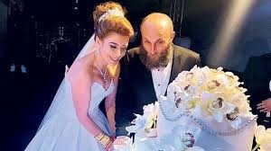 Çetin Altay boşanıyor