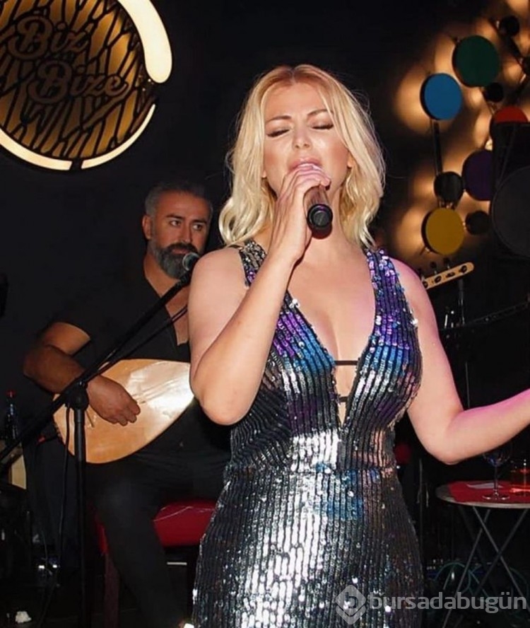 Songül Karlı'nın yıllar önceki haline yorum yağdı! 