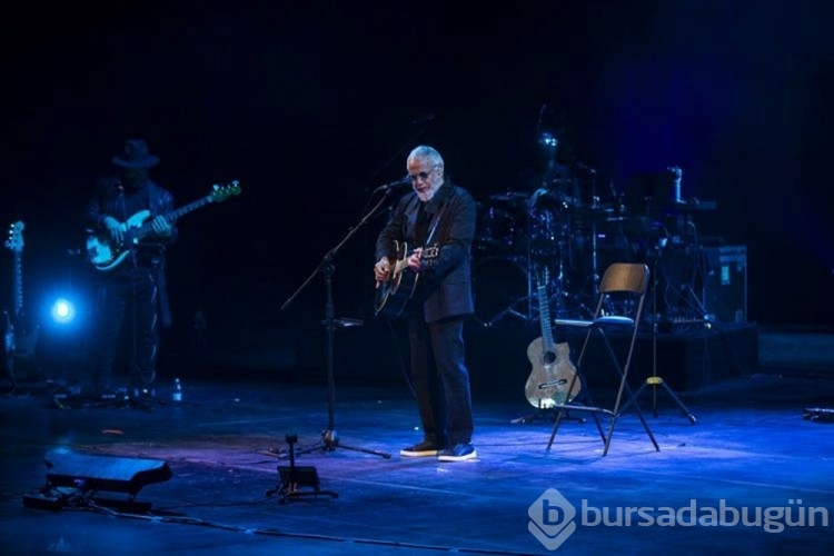Yusuf İslam Türkiye'deki ilk konserini AKM'de verdi