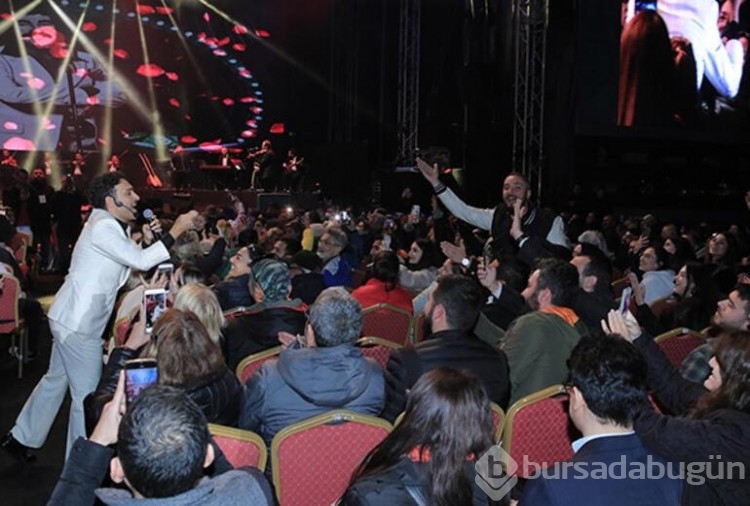 Kuruçeşme Açıkhava'da Uğur Aslan ile şarkılar ve anılar bir arada
